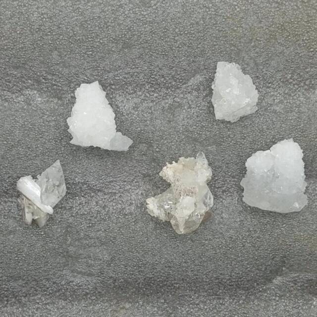 Apophyllite 5Pc - Crystal Specimens Lotapo2 - image 1