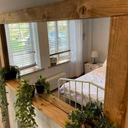 English Oak Waxed Mirror Perfect For The Rustic Vibe in Your Home - thumbnail 4