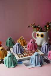 Ghost Soy Wax Candle Spooky Halloween Autumn Decor - thumbnail 1