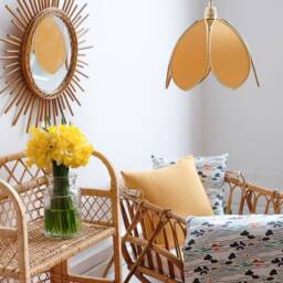Simple Flower Pendant Light - Honey & Gold - thumbnail 3