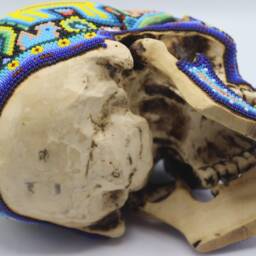 Huichol Beaded Resin Skull #1 - thumbnail 4