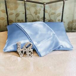 Silky Satin Pillowcase Beauty Sleep, Hair & Skin Protection - thumbnail 3