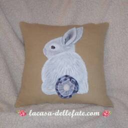 Hand-Painted Bunny, Easter Pillow Case, Bunny Design, Gift, Pillow Cover, Home Decor, Decorations, Shabby-Chic - thumbnail 2