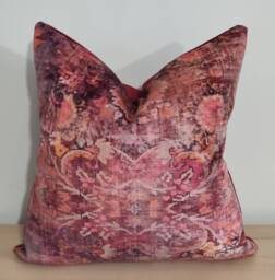 Linwood Omega Prints Genie Magenta & Velvet Cushion Cover 43x43 cm - thumbnail 1