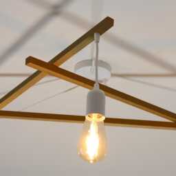Lustre Asterism, White & Red Scandinavian Chandelier - thumbnail 3