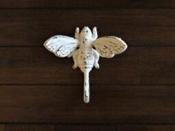 Bee Wall Hook/Cast Iron Hanger Antique White Or Pick Color Decor Organizing Kids Room Towel Hat Necklace Key Holder