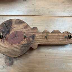 Handmade Wooden Key Holder - Rustic Key-Shaped Wall Hook Wood Rack Entryway Organiser Gift For New Home - thumbnail 4