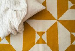 Cream Yellow Arrows Flatwoven Wool Kilim Rug Mustard Off-White Southwestern Scandinavian Minimalist 8x10 5x8 9x12 Area Accent Rug Runner