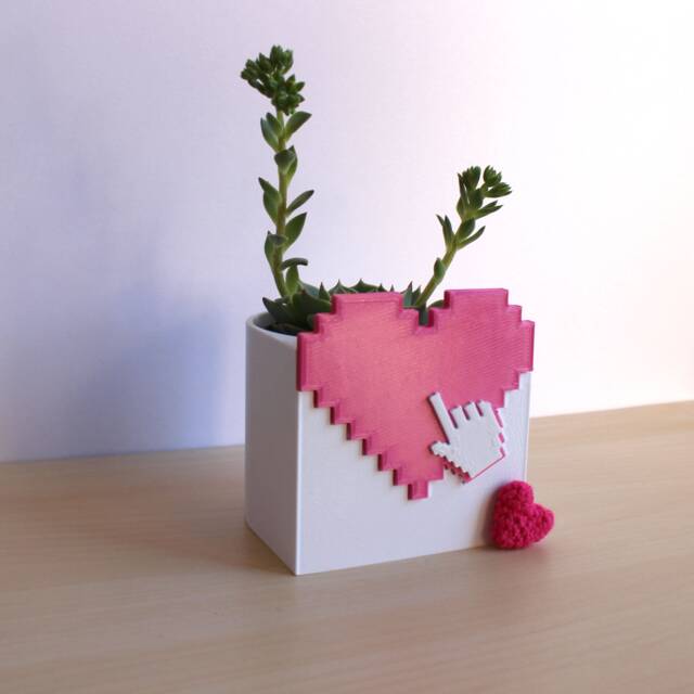 8-Bit Pixel Heart/Geometric Planter, Cute 3D Printed All Your Gift, Love Hearts Pottery - image 1