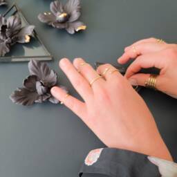 7 Black Porcelain Mini Tulips, Wall & Tabletop D??cor, Handmade Flowers - thumbnail 4