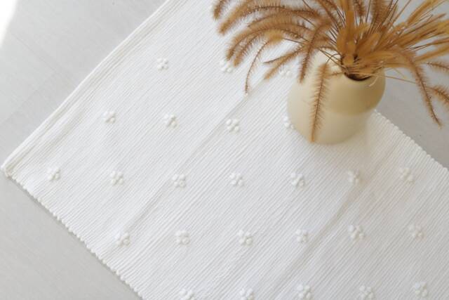 Small Handwoven White Pearl Rug, Bath Mat, Bedside Kids Portuguese Geometric Alfombra Blanca, Tapis Blanc, Wei??er Teppich - image 1