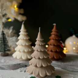 Handmade Soy Wax Christmas Tree Candle - Holiday Decor - thumbnail 3