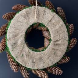 Natural Pine Cone Christmas Wreath Holiday Door Decor - thumbnail 2