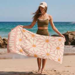 "Personalized Daisy Beach Towel, Custom Name, 70S Floral Summer Pool Towel - 30""x60"