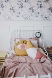 "Linen Pillow Moon Dusty Pink ""Sole E Luna" - thumbnail 1