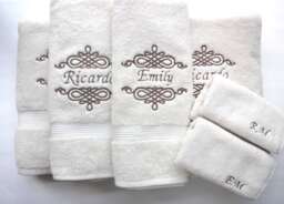 Personalized Embroidered Bath Towel, 100% Cotton, Wedding Gift - thumbnail 1