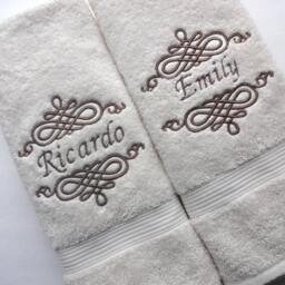 Personalized Embroidered Bath Towel, 100% Cotton, Wedding Gift - thumbnail 3