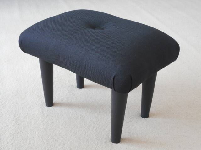 Buttoned Foot Stool Handmade Upholstered Ottoman, Low Stool. S - image 1