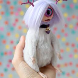 Misty - Cute Cyclop Girl, Plush Figurine, Sculpture, Cyclops Toy, Stuffed Monster, Troll Art Doll - thumbnail 2