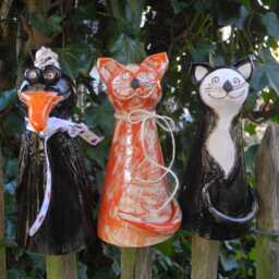 Fence-Sitter Cat in Orange - thumbnail 2