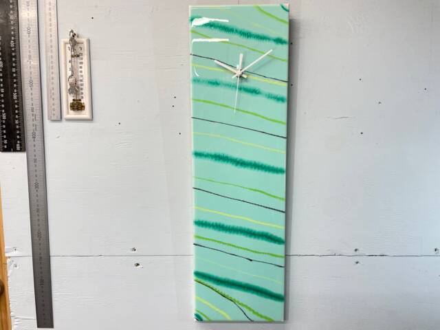 Long Green Abstract Resin Wall Clock, Modern Unusual Home Decor, Luxury Clocks - image 1