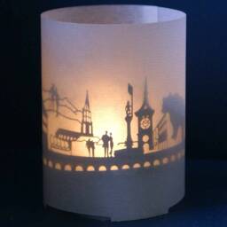 Bern Skyline Gift Tube Shadow Play - Exquisite Motif Candle Showcasing Iconic City Landmarks Perfect Souvenir For Fans - thumbnail 2