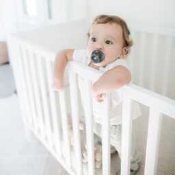 striped Linen Cotton Crib Sheet Breathable Neutral Baby Bedding - thumbnail 3