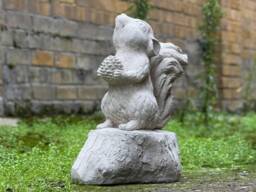Charming Squirrel Garden Statue Concrete Woodland Animal With Pinecone Figurine Perfect Bumpy Decor Ornament For Nature Lover - thumbnail 1
