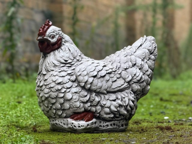 Lifelike Chicken Sculpture Charming Hen For Garden Decor Concrete Farmyard Ornament Stone Decoration Farm Animal Statue - image 1