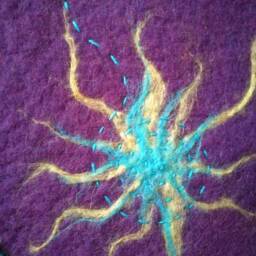Wet Felted Rug/Pet Mat Round Cat Carpet - thumbnail 3
