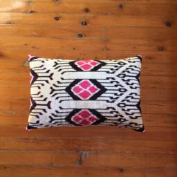 Velvet Ikat Lumbar Pillow Cover - Uzbek Traditional Silk Cushion - thumbnail 2