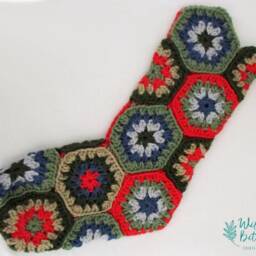 Vintage Style Christmas Stocking - Retro Granny Hexagon - thumbnail 2