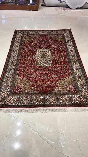6x4 Feet. Handmade Kashmir Gi Tagged Silk Carpet - image 1