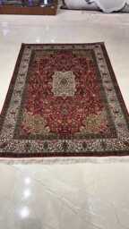 6x4 Feet. Handmade Kashmir Gi Tagged Silk Carpet - thumbnail 1