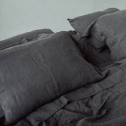 Softened Linen Pillowcase With Ruffled Border, Stone Washed - thumbnail 3
