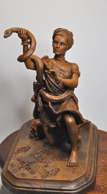 Marie Laveau, Voodoo Queen Of New Orleans Statue, Hand Painted Resin - Legendary Witch Figurine Pagan Altar Statue For Occult Decor - image 1