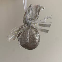 Antiqued Matt Grey Flattened Sphere Glass Hanging Christmas Tree Decoration With Double Bow - 6cm - Festive Winter Minimalist Urban Gift