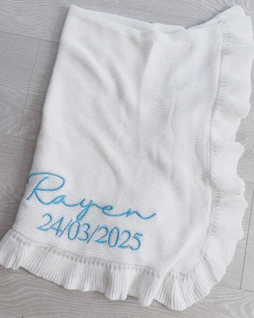 Personalised Knitted Baby Blanket - Unisex Blankets Classic Luxury White - image 1