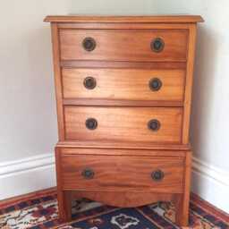 Vintage Georgian Style Mahogany Four Drawer Bedside Chest Of Drawers - thumbnail 3