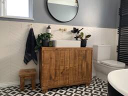 The Kingston/A Handmade Solid Wood Bathroom Vanity Unit