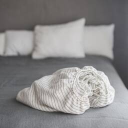 Natural Linen Fitted Sheet - Breathable, Sustainable, & Perfect For Modern Or Minimalist Bedroom D??cor With Soft Elegant Design - thumbnail 2