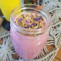 Peppermint, Lilac & Lemon All Natural Soy Candle - thumbnail 2