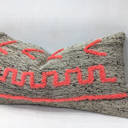 Vintage Kilim Lumbar Pillow Cover, Handwoven Turkish Pillow, Bohemian Decor - 12x24 - thumbnail 2