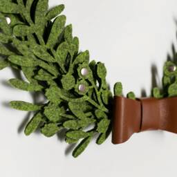 Green Felt Christmas Wreath Handmade Floral Door Decor - thumbnail 2