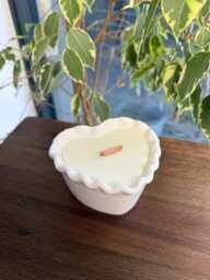 Heart Shaped Soy Wax Candle With Wooden Wick - Minimalist Home Decor, Cozy Ambiance - thumbnail 1