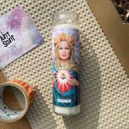 Saint Jennifer Coolidge Prayer Candle Scented Vegan Soy Wax, 120Hr Burn - thumbnail 2