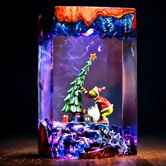 Grinch Christmas Resin Lamp, Epoxy Night Light, Dr Seuss Holiday Decor, Festive Home Art, Xmas Gift For Kids, Funny - image 1
