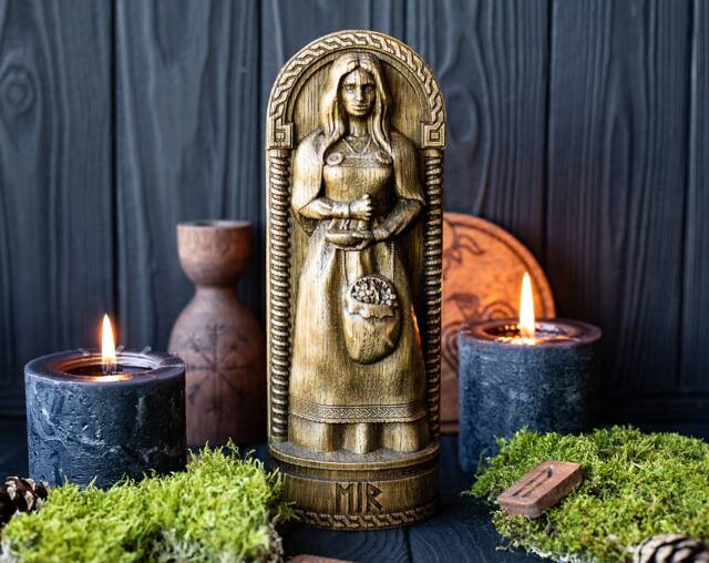 Eir, Norse Pagan Goddess Statue, For Asatru Altar Kit & Heathen Ritual - image 1