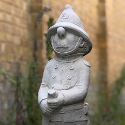 Concrete Firefighter Statue Stone Garden Fireman Sculpture Cement Decoration Outdoor Hero Ornament Fireman Home Figurine Gift - thumbnail 2