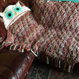 Hooded Crochet Owl Blanket, Chunky Kids/Adult Throw - thumbnail 2